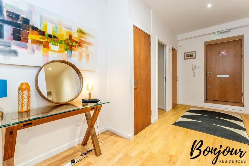 Spacious 2Br-2Ba - Grassmarket - Free Parking By Bonjour Residences Edinburgh Eksteriør bilde